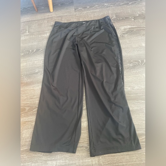 Soma lounge set—XL - Picture 7 of 13